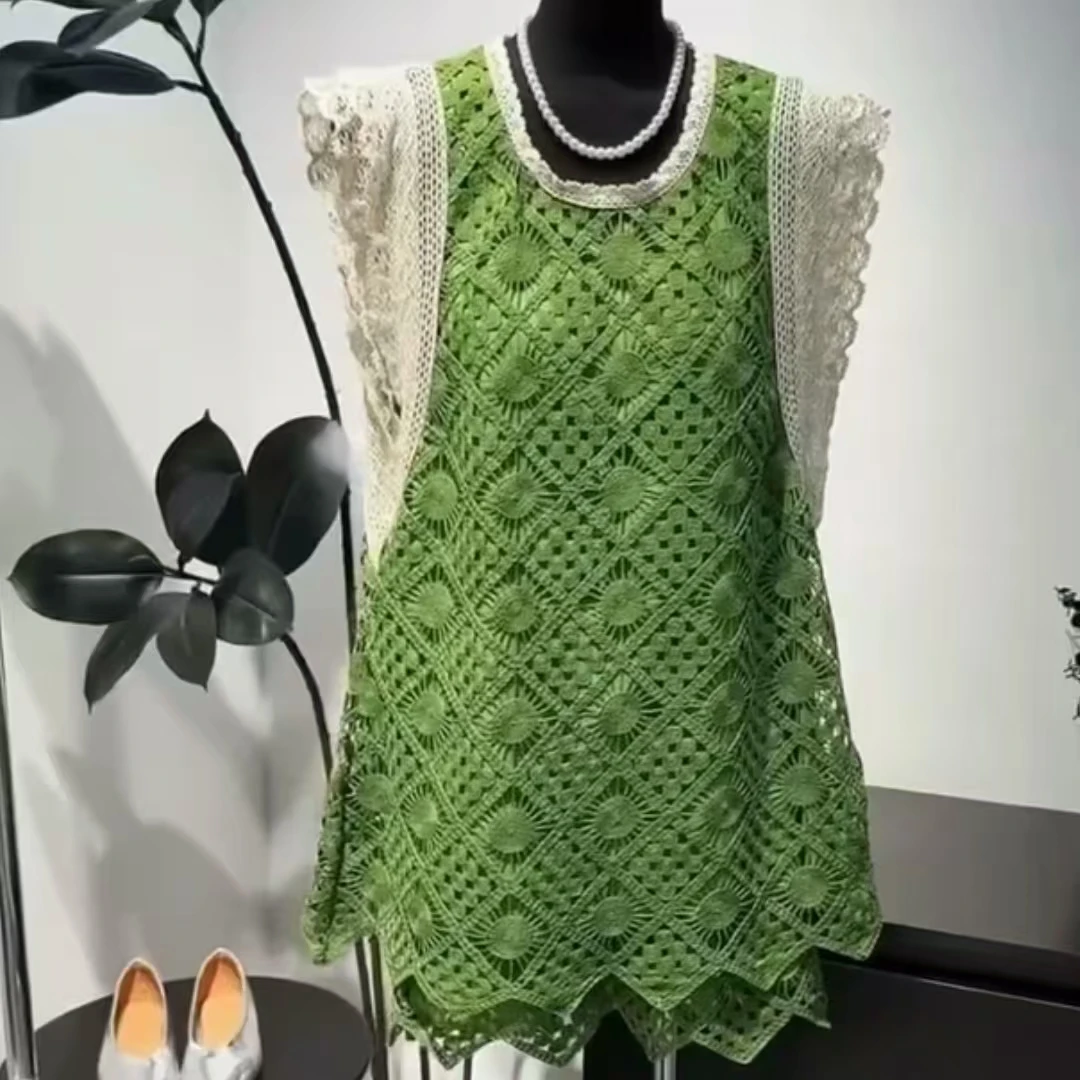 岚岚大码女装时尚夏季显瘦舒适时尚花编上衣＋短裤两件套装70580