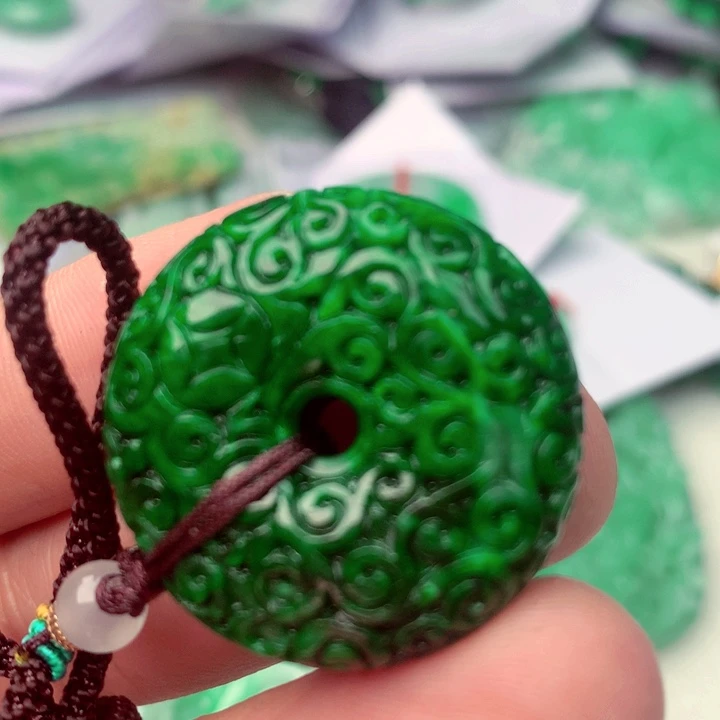 翡翠未镶嵌吊坠(不含链)