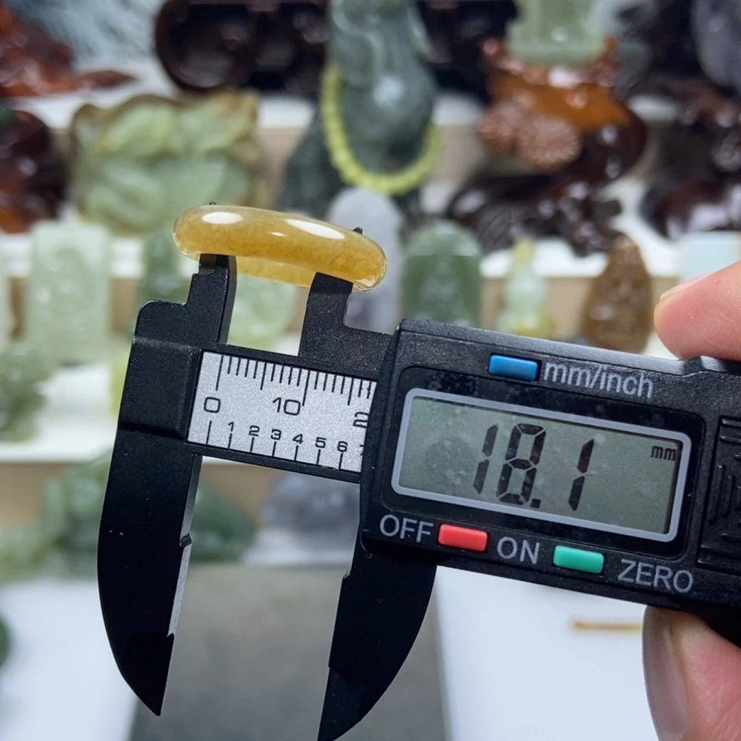 【闪购商品】吊坠(不含链)未镶嵌和田玉
