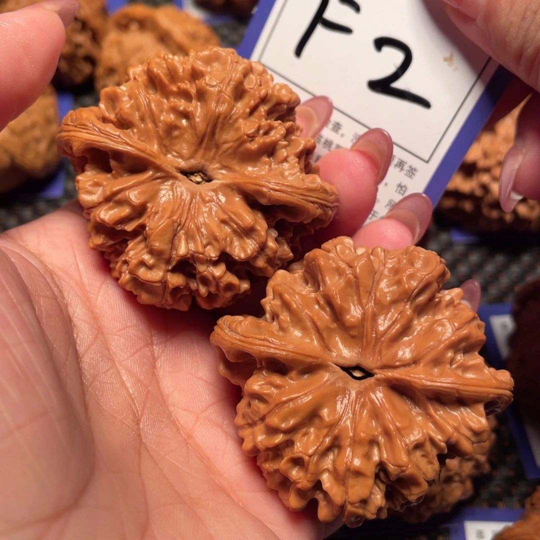 桃核把件2号官帽51