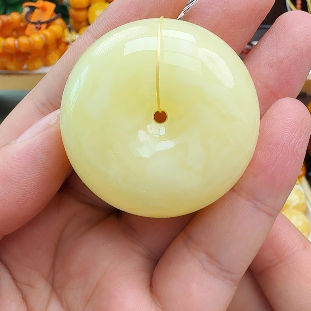蜜蜡未镶嵌颈饰假一赔十，5