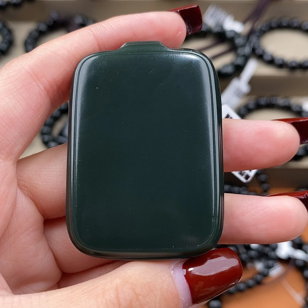 拼***前和田玉未镶嵌手链