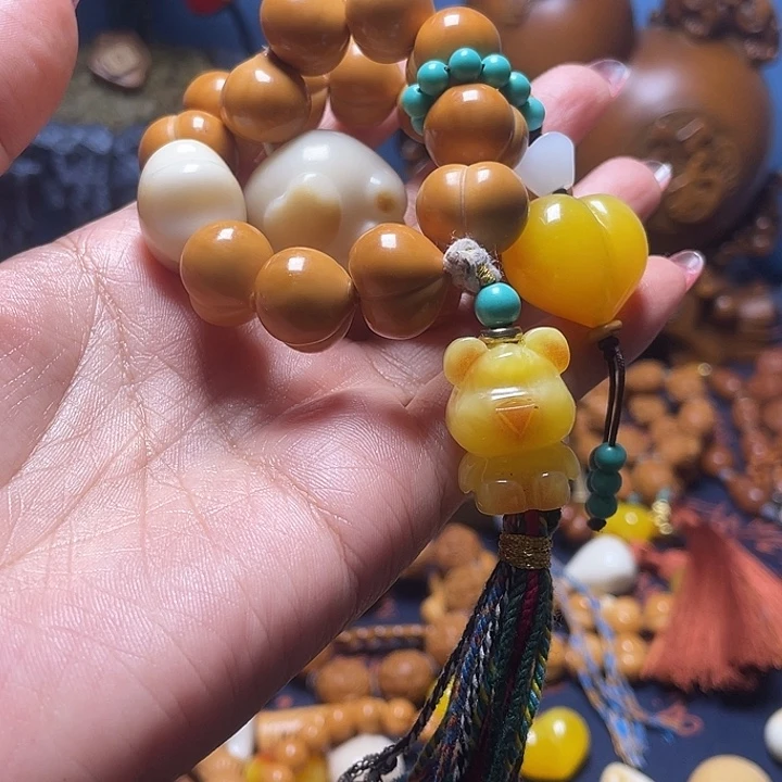 简***单猴头核桃吊坠屁桃运费子专拍