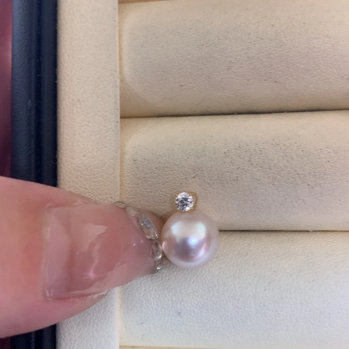 颈饰18K金镶嵌海水珍珠