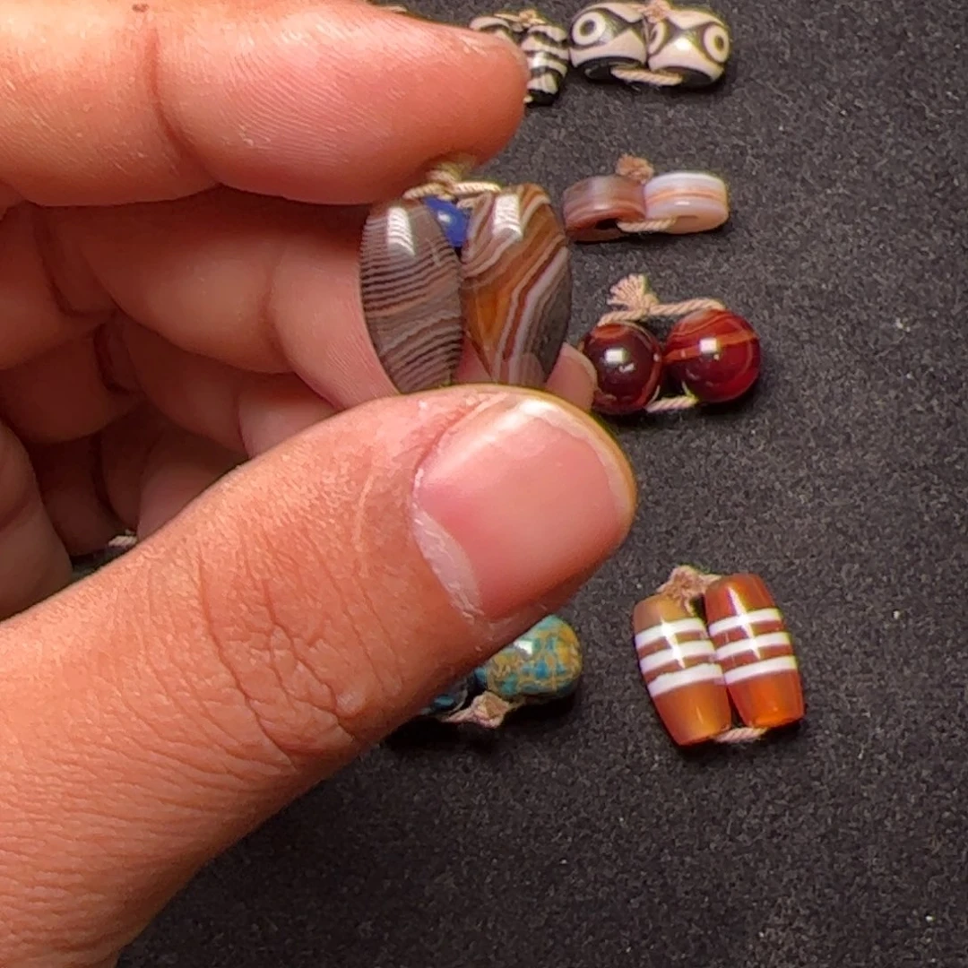 徐***笑玛瑙/玉髓未镶嵌配饰