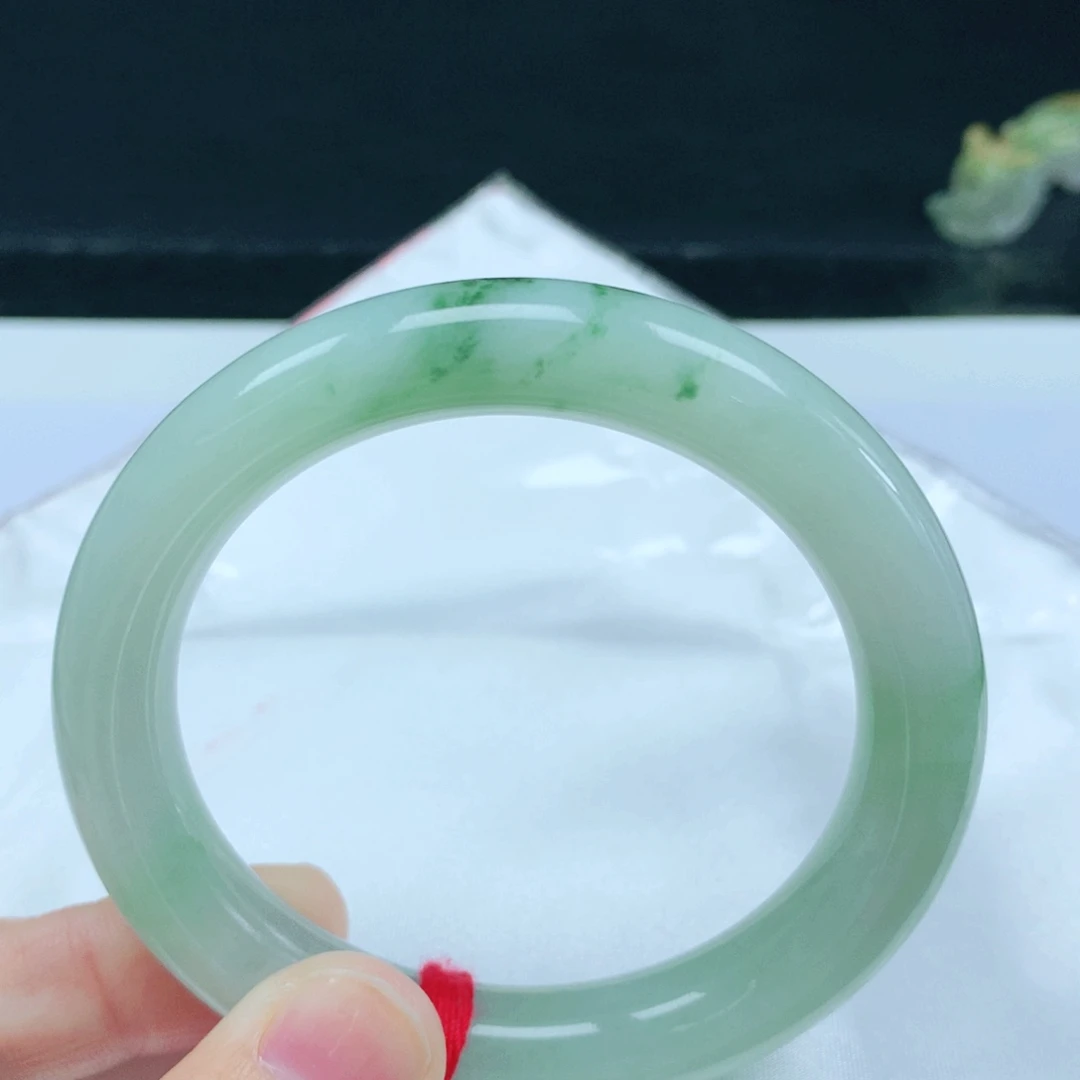 翡翠未镶嵌手镯55