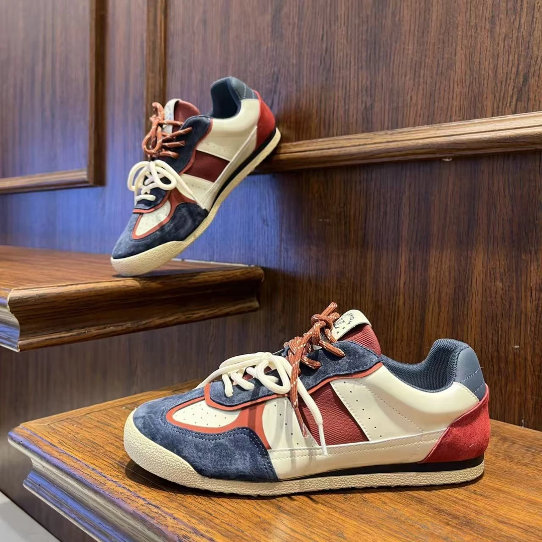 男鞋2025时尚秋季轻便低帮单鞋系带百搭软底复古休闲男生个性鞋子