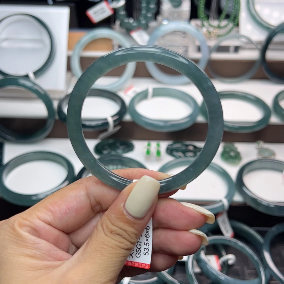 翡翠手镯未镶嵌翡翠（福利款不退不换）