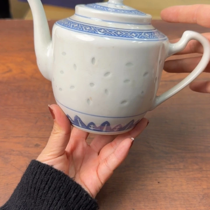 一个陶瓷物件哈哈哈哈哈