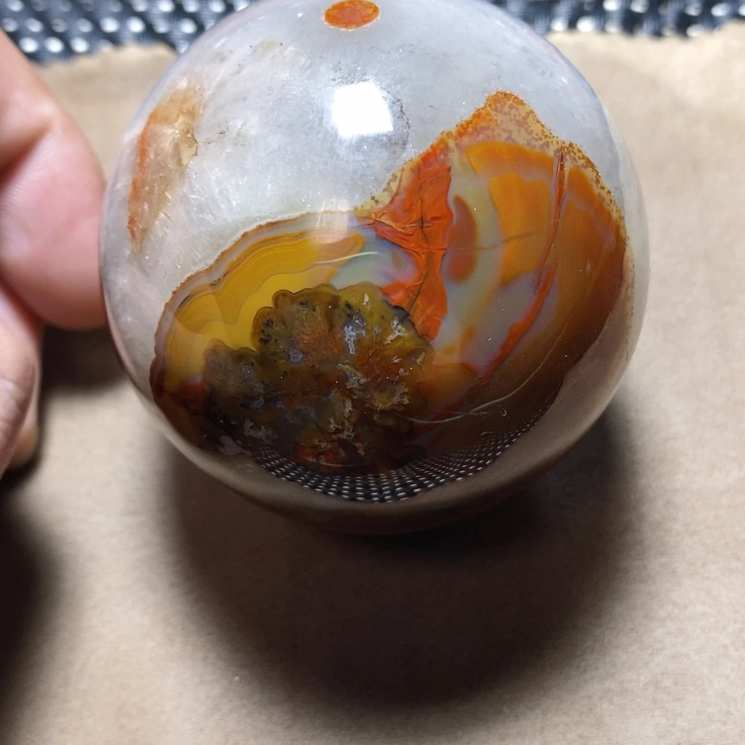 玛瑙/玉髓颈饰未镶嵌否**来