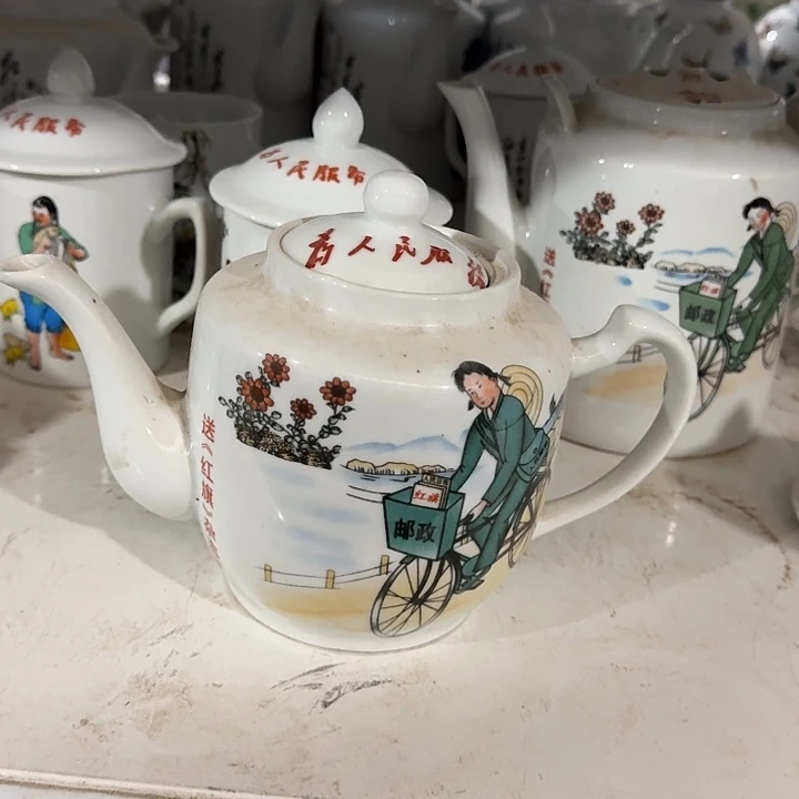 景德镇陶瓷厂瓷瑕品