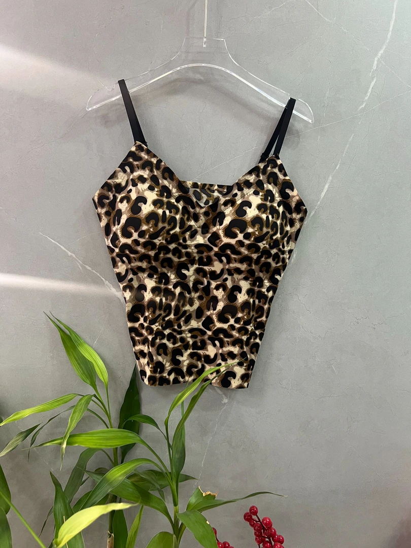 2025新款女生豹纹美背#057