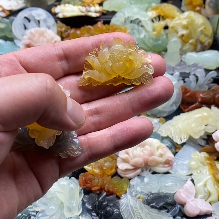 蛇纹石玉合金颈饰