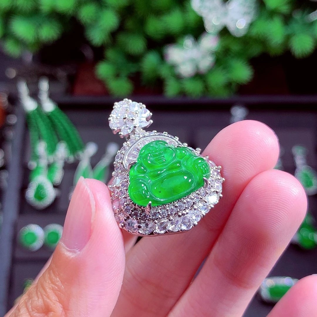 颈饰未镶嵌翡翠天然