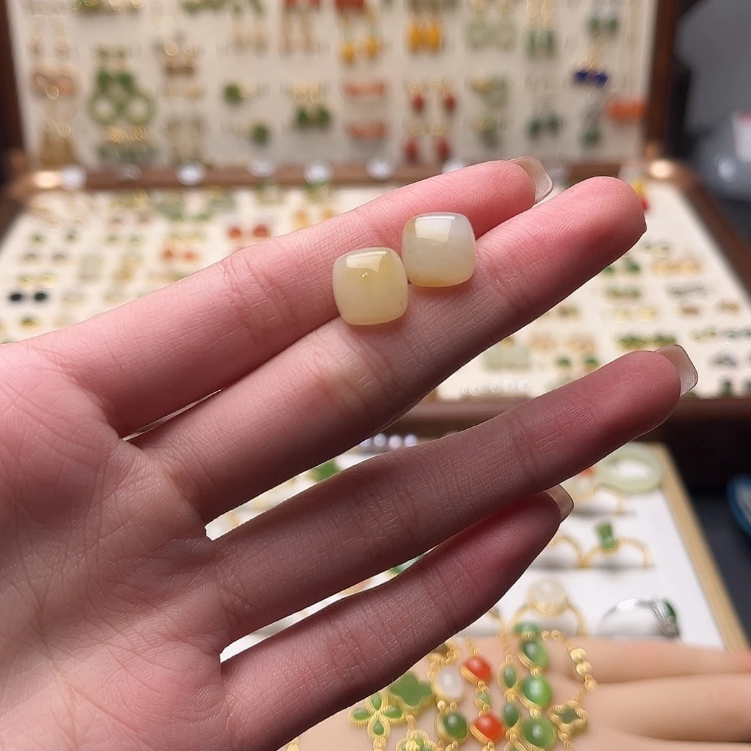 和田玉银S925镀金镶嵌耳饰