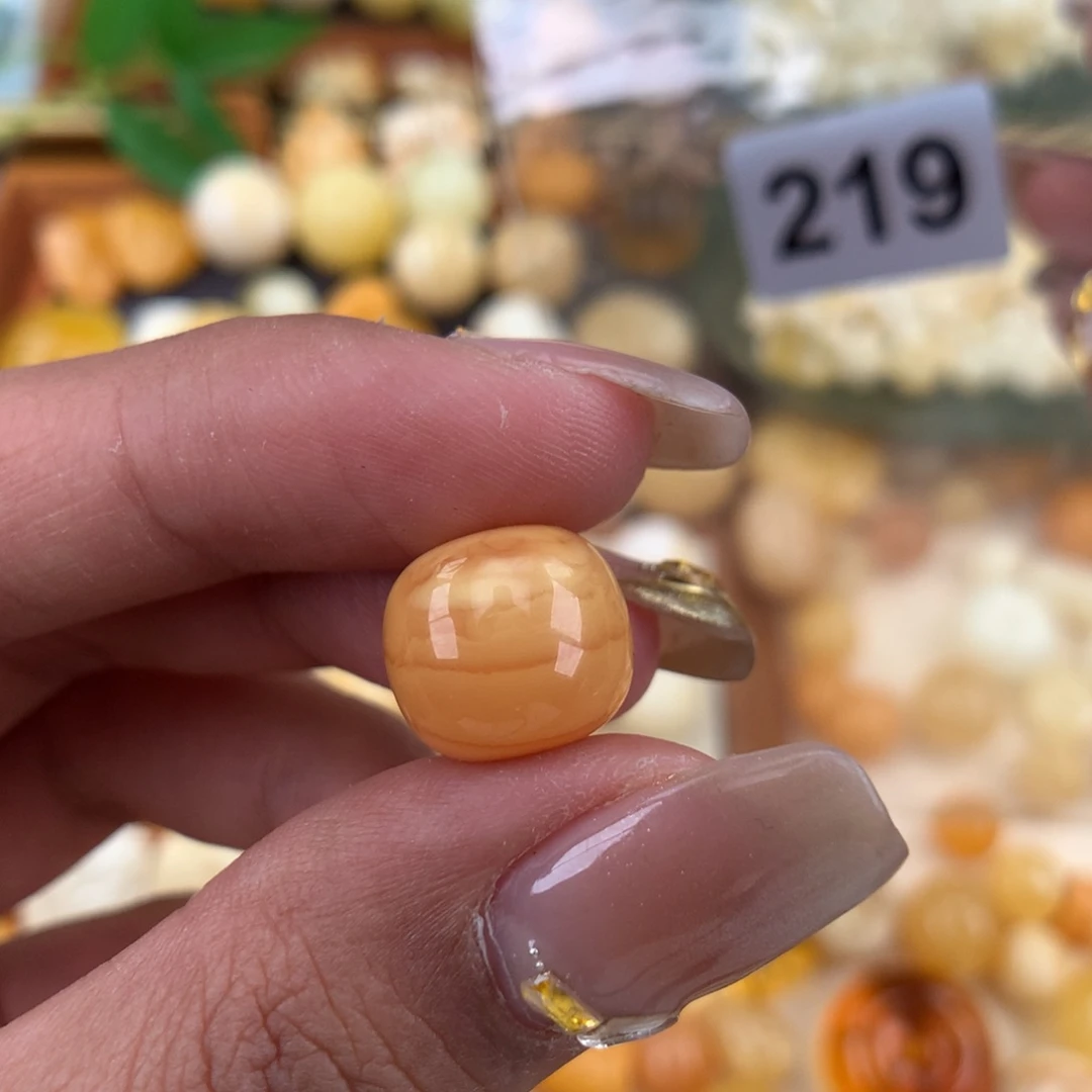 琥珀珠宝奇石未镶嵌12.2