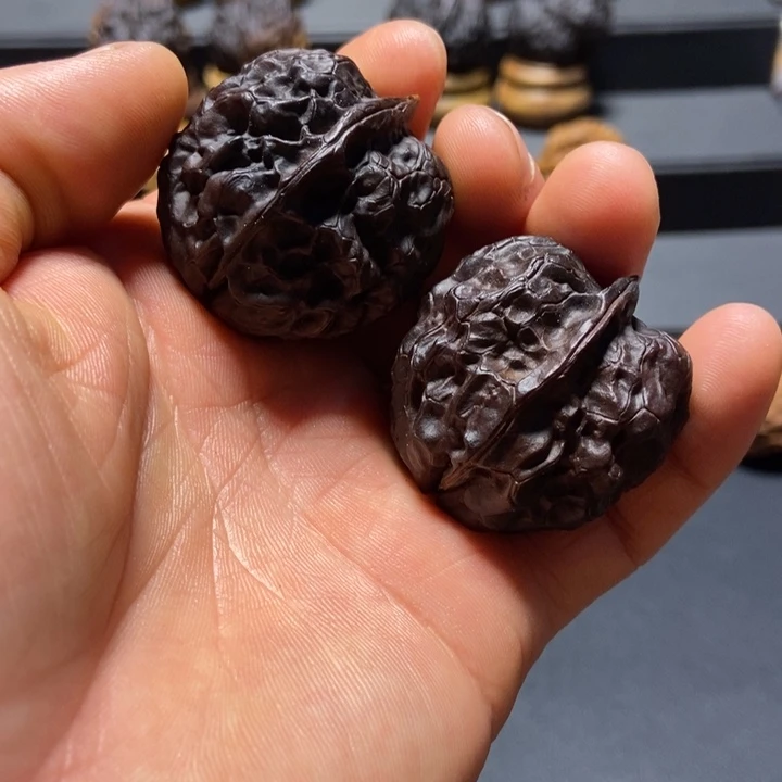 文玩核桃把件B七彩黄冠37 mm