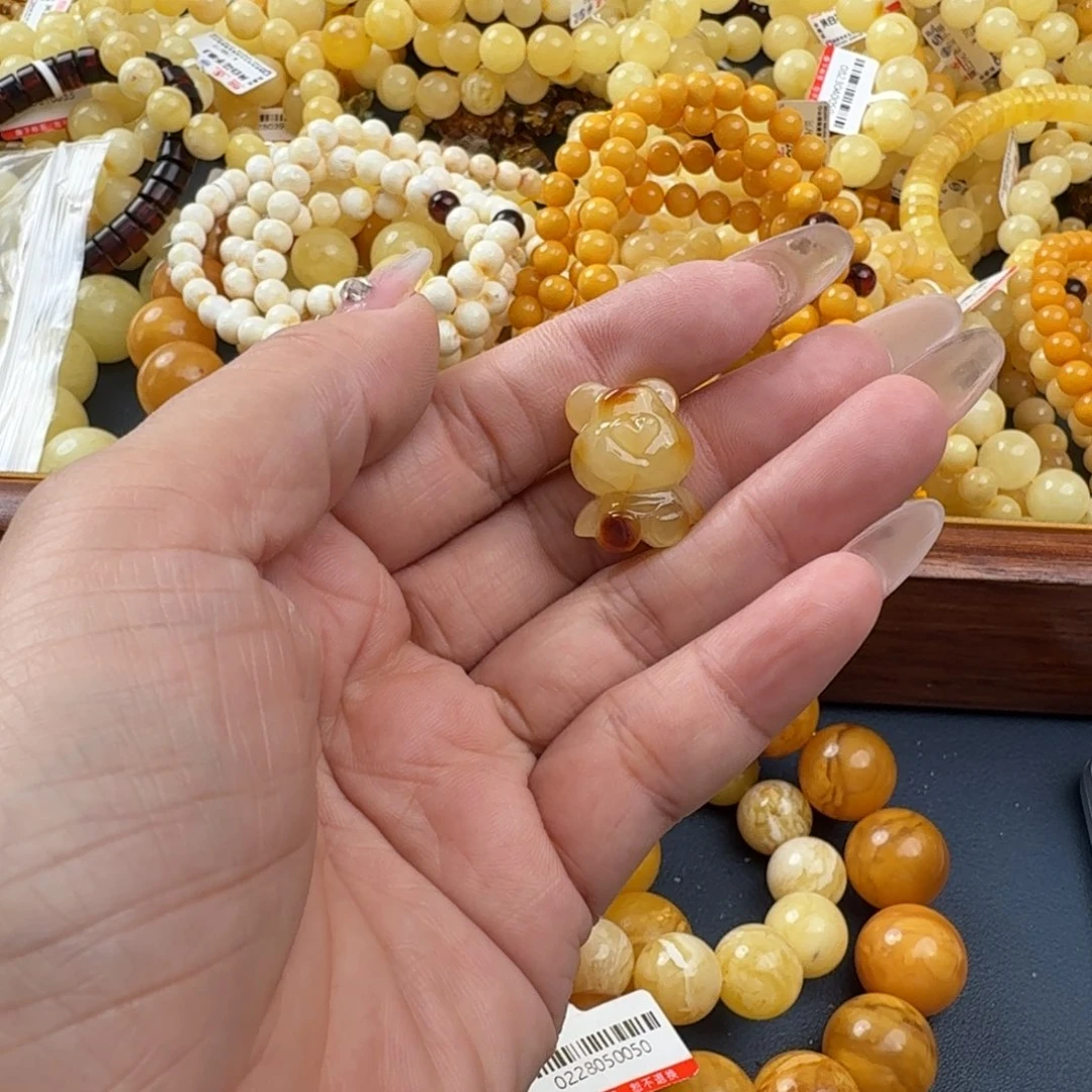 琥珀未镶嵌珠宝奇石
