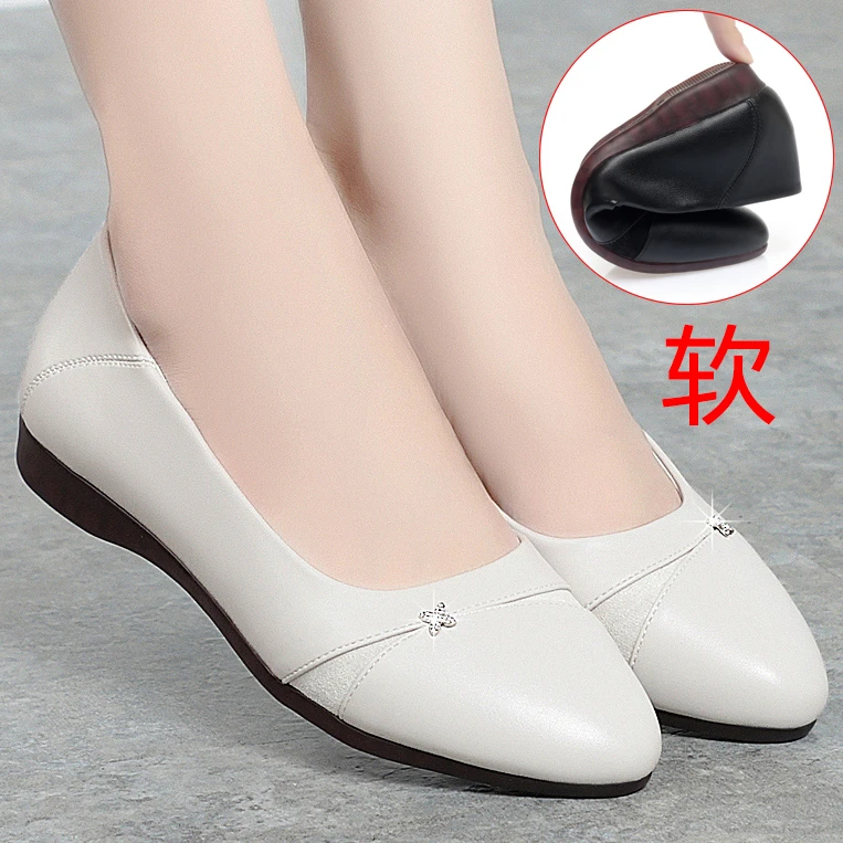 百搭软底白色平底防滑中老年妈妈鞋皮鞋超软真皮底婆婆鞋单鞋女鞋