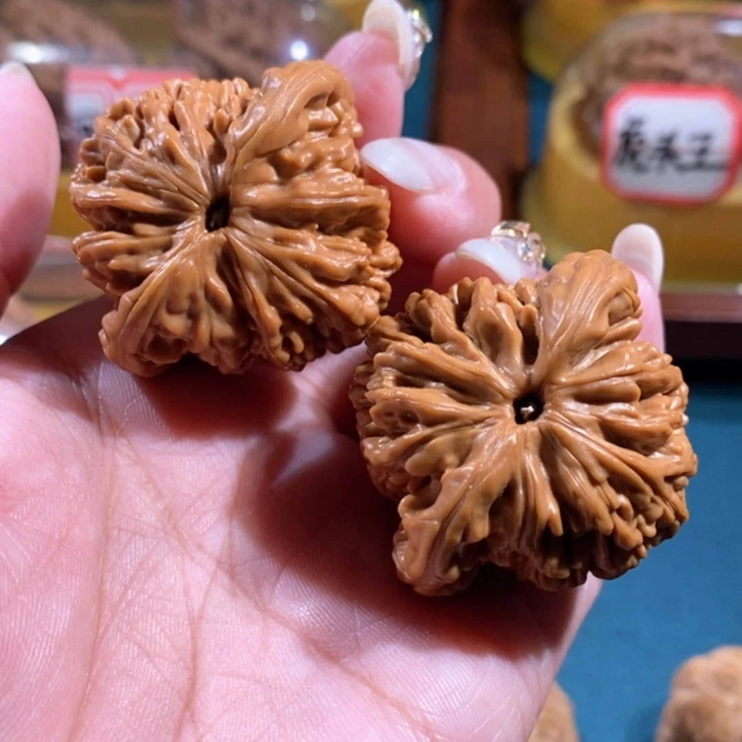 【闪购商品】文玩核桃吊坠记*起虎头王