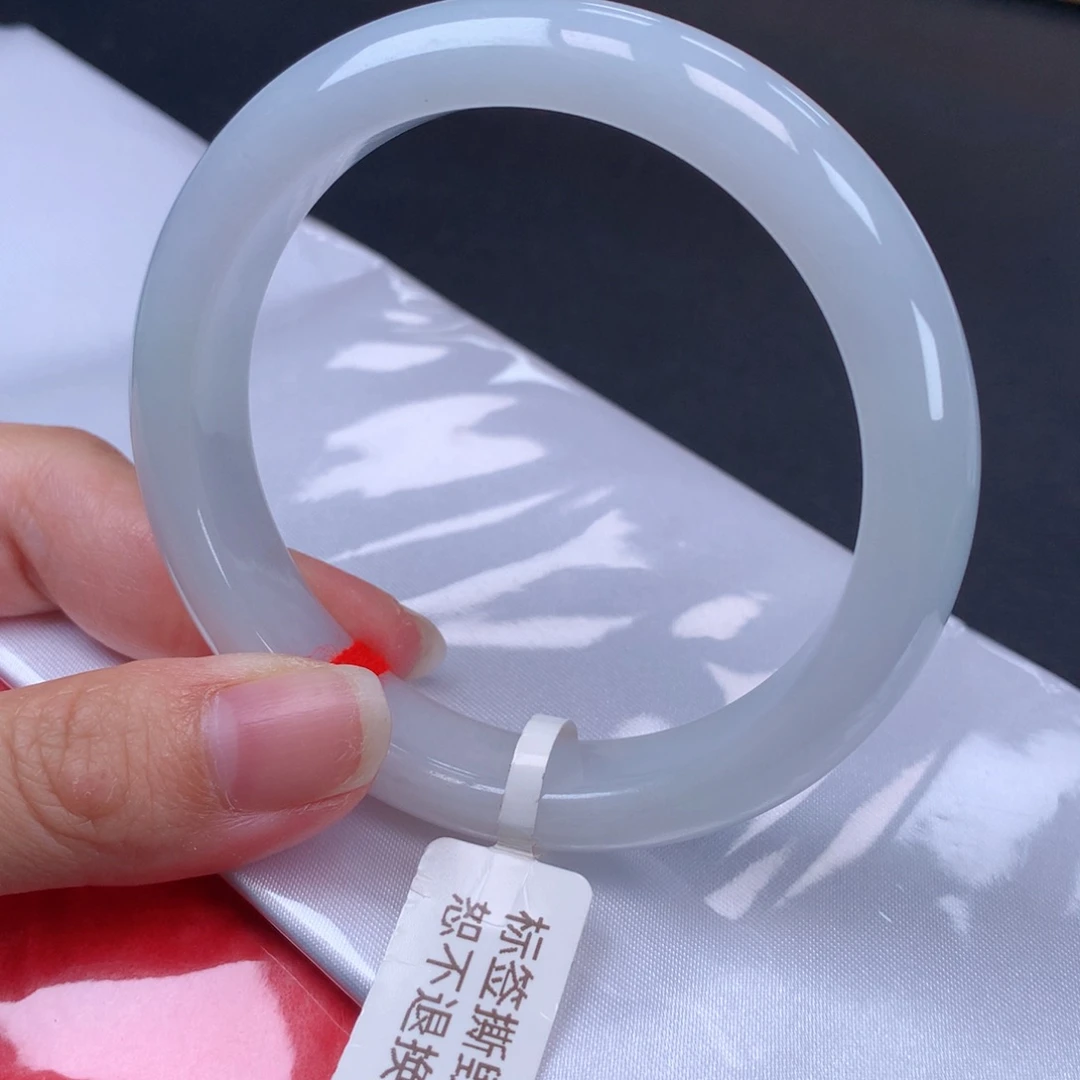 未镶嵌手镯翡翠55圈口白月光