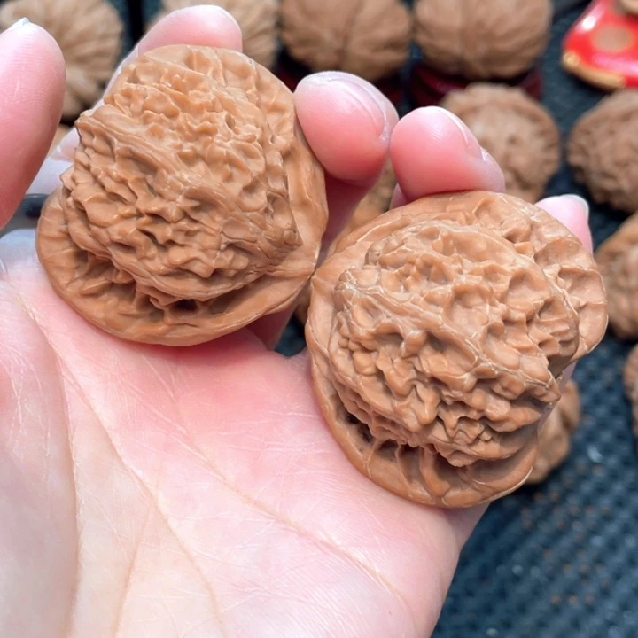 原装桃心型4.4全品无修。