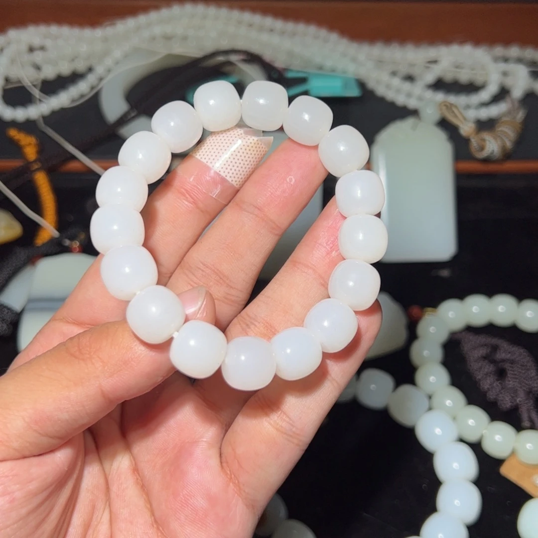 和田玉未镶嵌手链