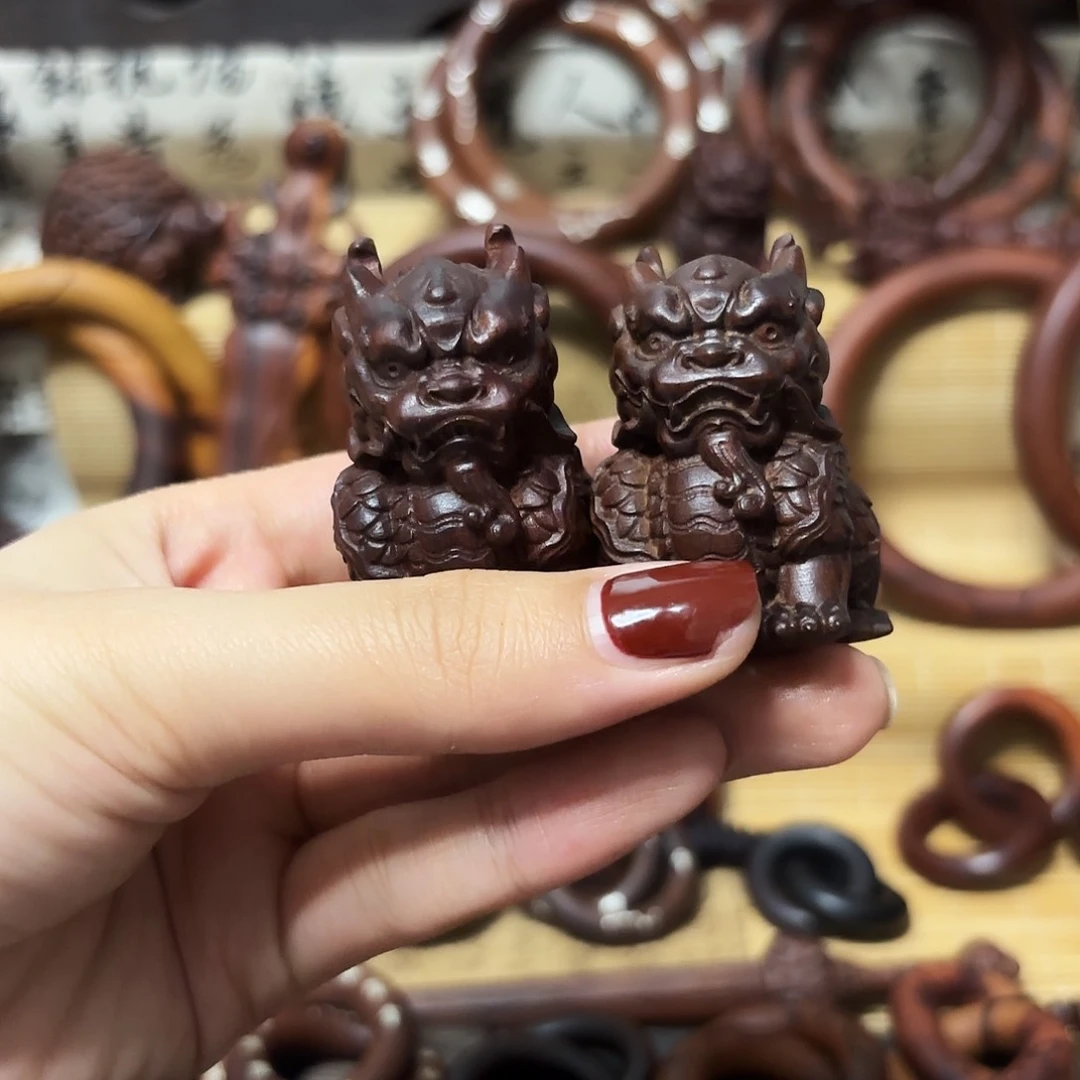 枣木奥***曼枣木老料貔貅一对
