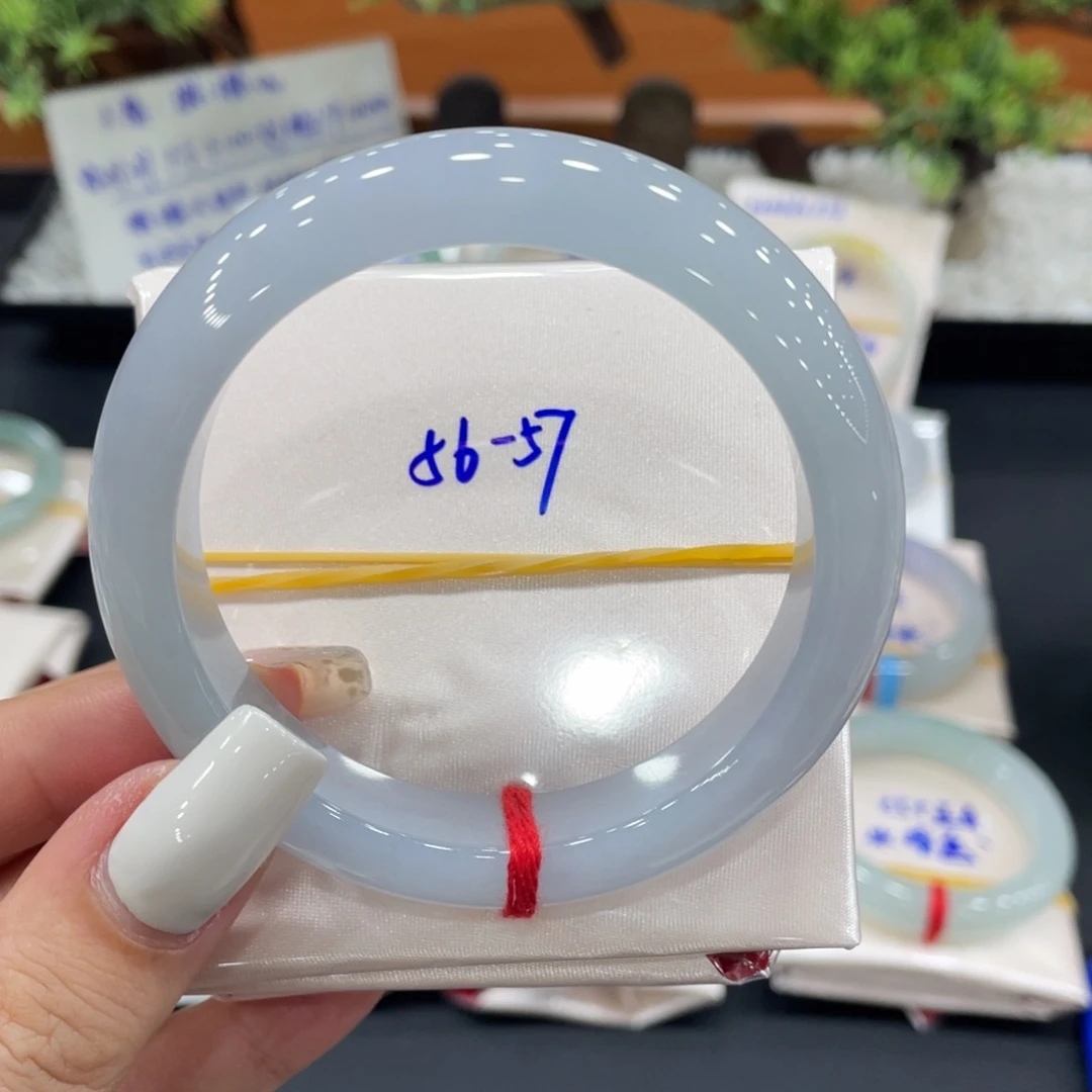 未镶嵌手镯翡翠缅甸翡翠手镯