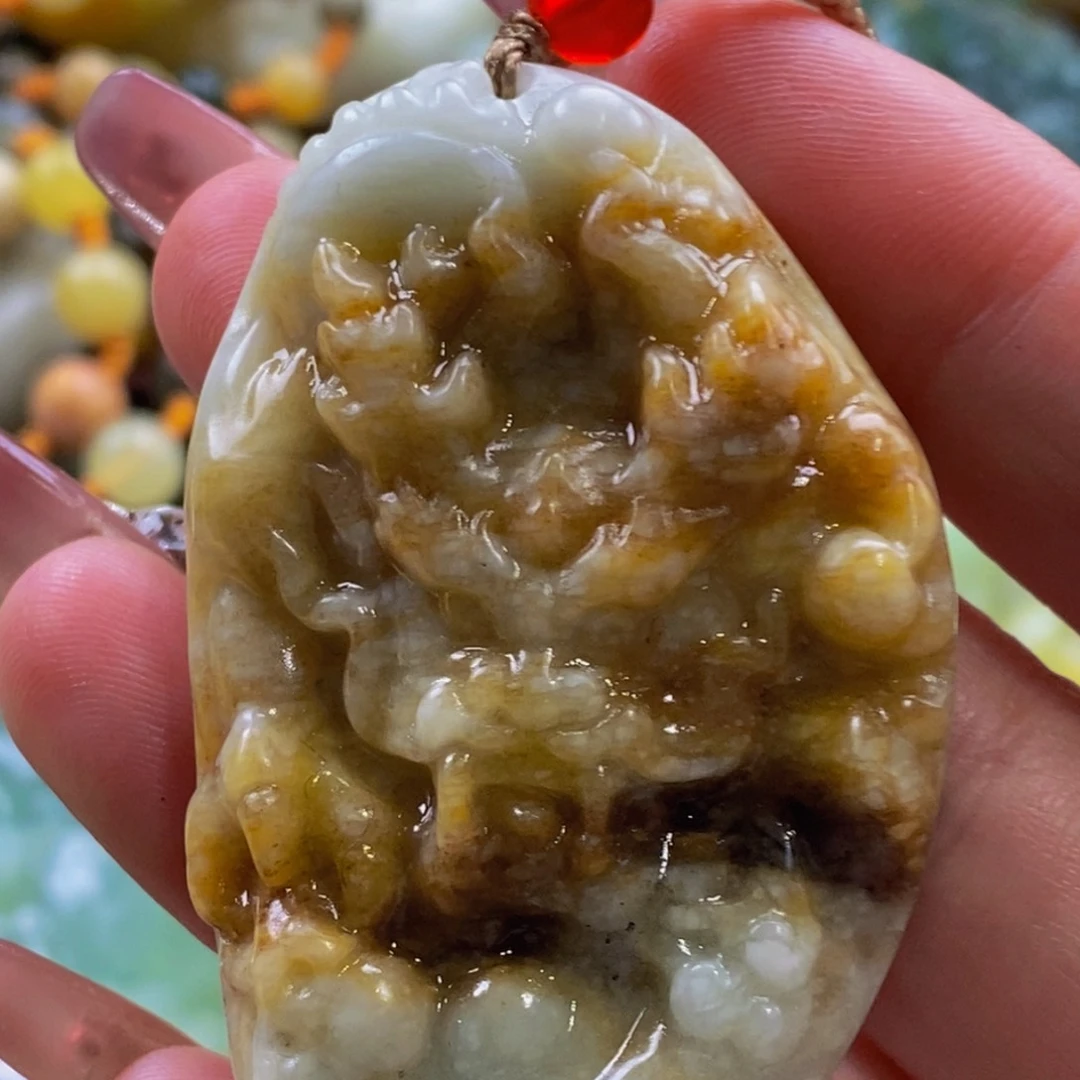 蛇纹石玉颈饰未镶嵌