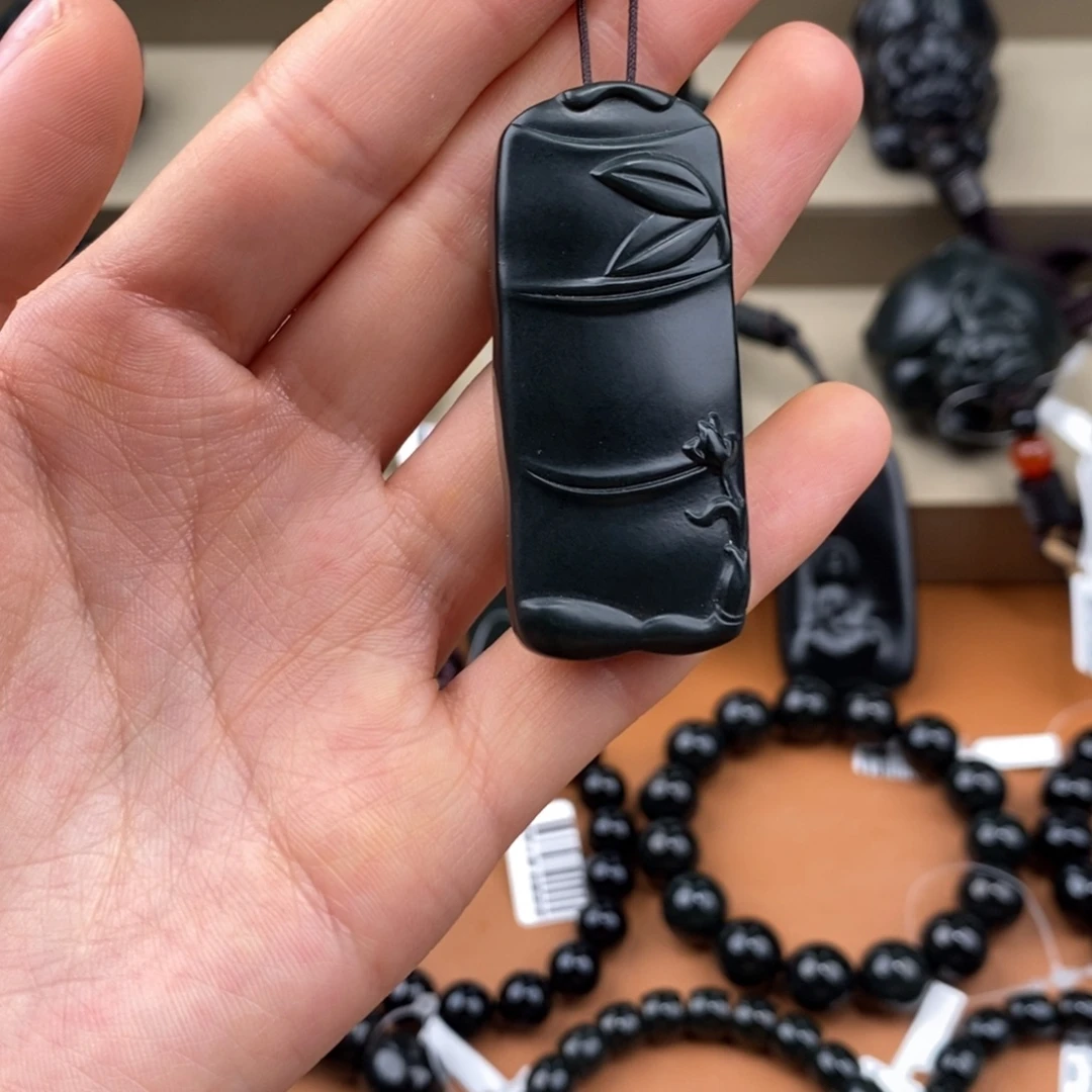 和田玉未镶嵌手串