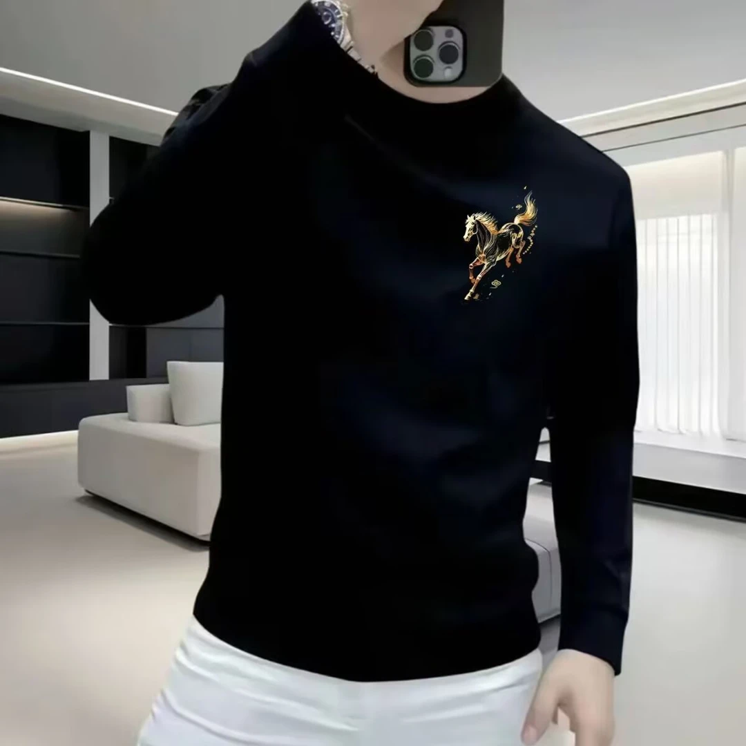 今年新款个性国潮骏马印花卫衣男士秋冬圆领痞帅加绒简约打底上衣