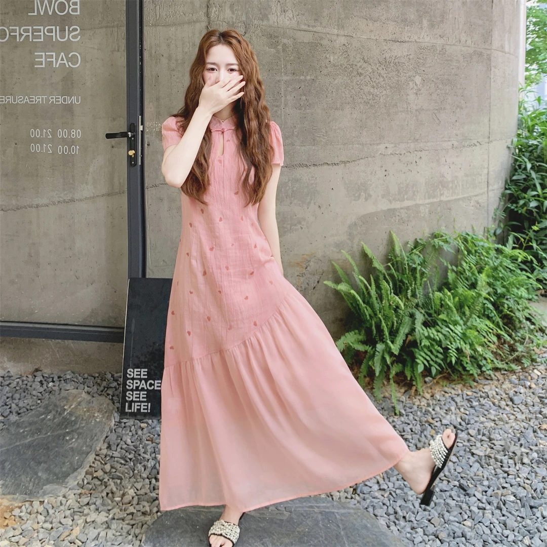 粉色甜美减龄爱心印花新中式连衣裙女2025夏季新款设计感拼接长裙