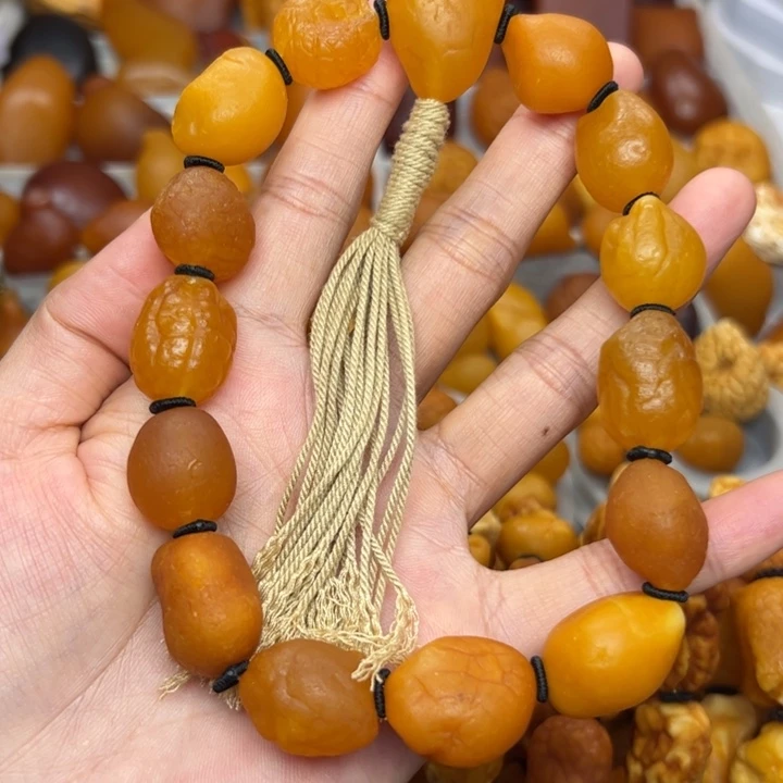 琥珀未镶嵌裸石天然蜜蜡