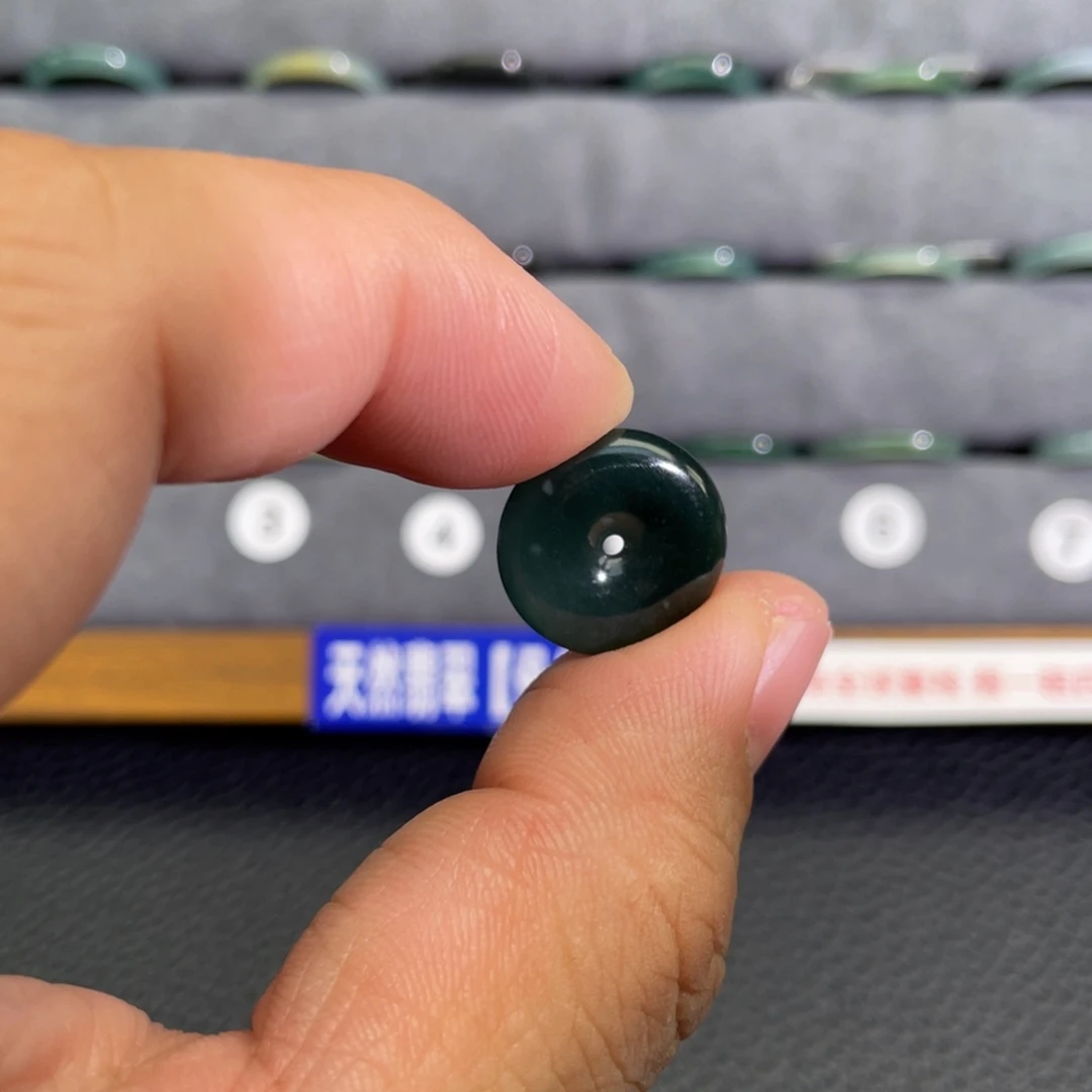 翡翠未镶嵌戒指11