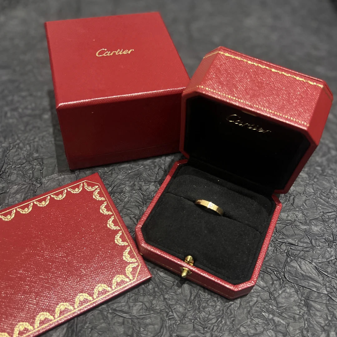 95新 Cartier/卡地亚 18k金时尚指环戒指镶嵌带钻
