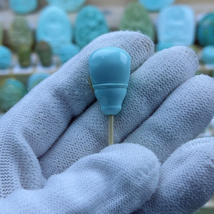 绿松石未镶嵌珠宝奇石