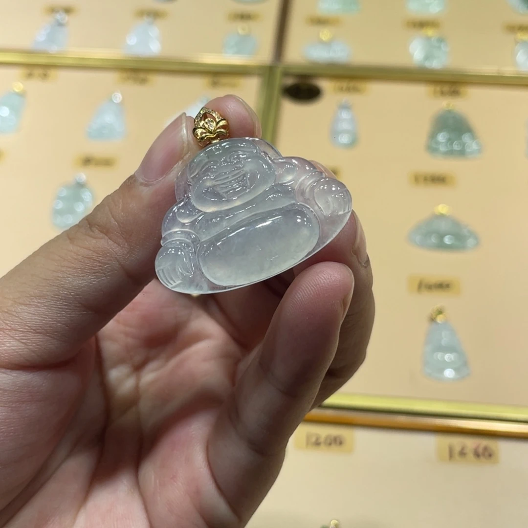 颈饰18K金镶嵌翡翠