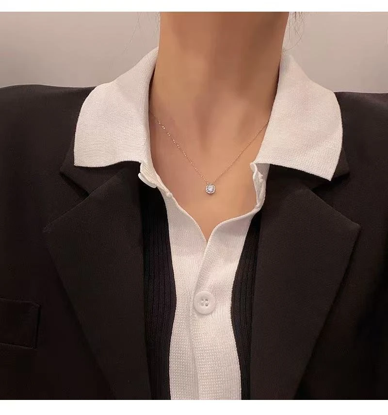 黄铜锆石项链 钛钢项链 银针方钻吊坠 女生轻奢小众高级锁骨链