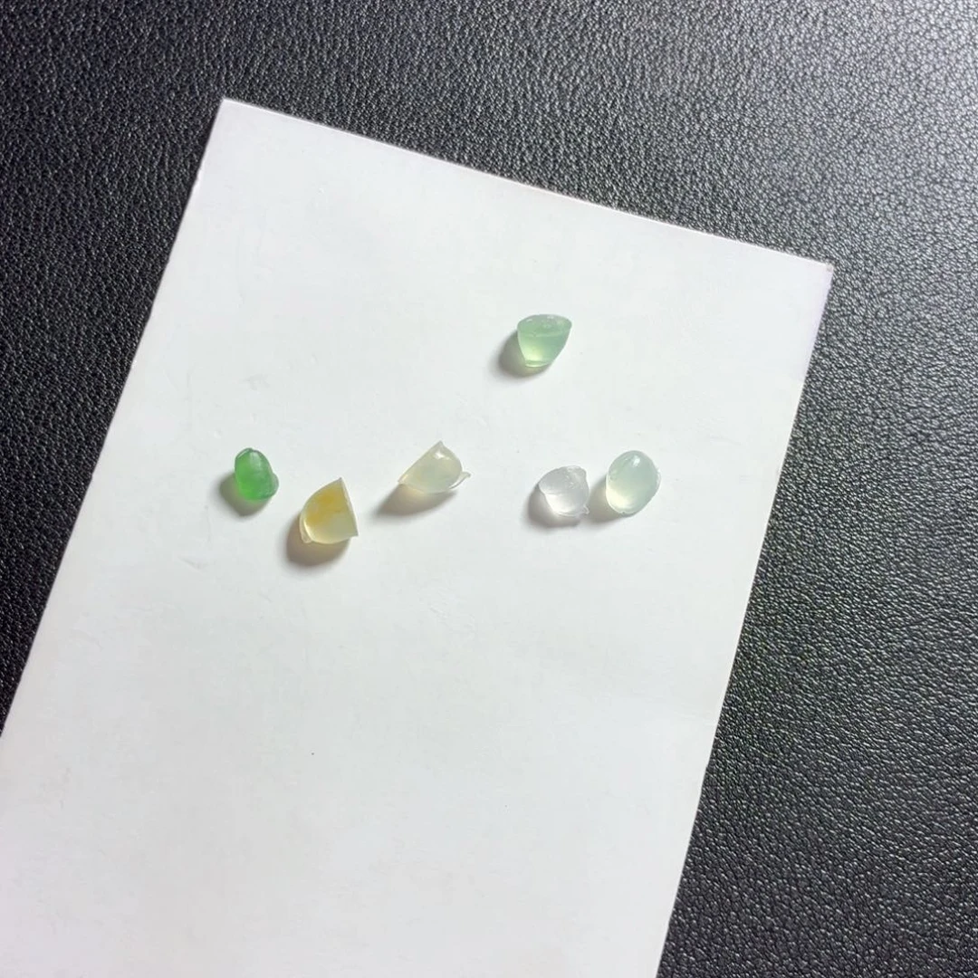 ^***儿未镶嵌定制翡翠莲花