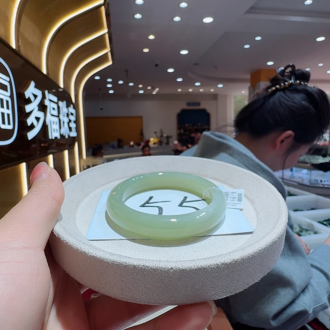 和田玉未镶嵌手镯174