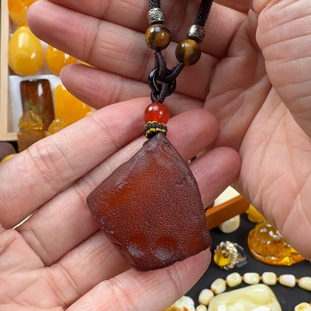 蜜蜡未镶嵌颈饰蜜蜡