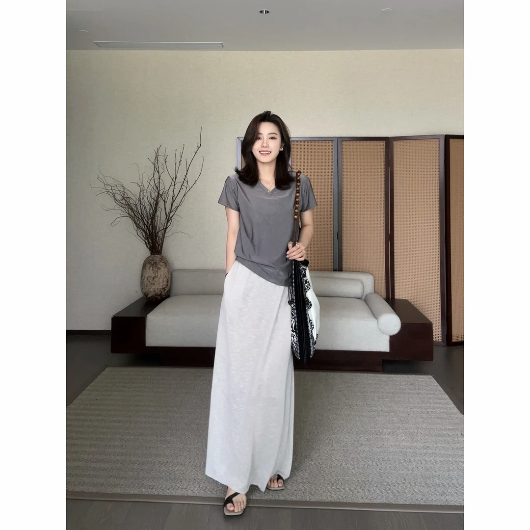 REALNEEI【丝滑触感】极简肌理感凉感纯色V领设计感短袖T恤21694