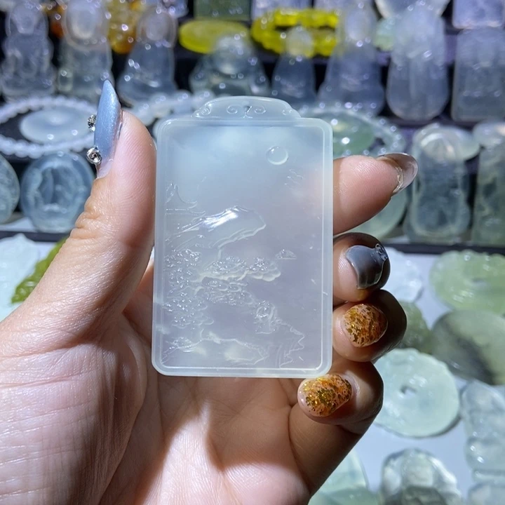 岫玉未镶嵌吊坠吊坠