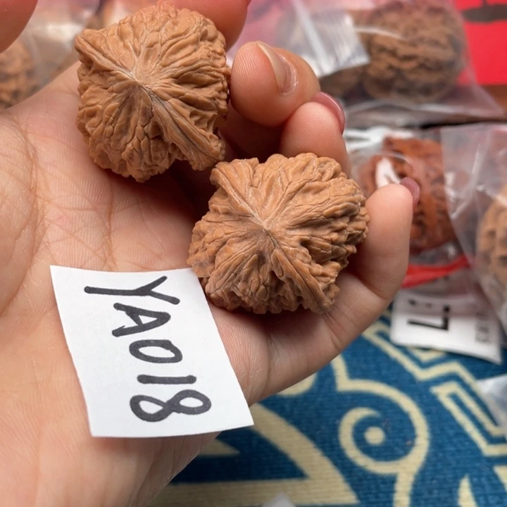 文玩核桃把件磨盘