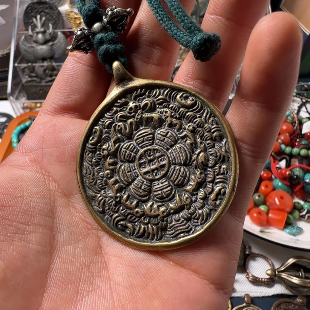 东***藏颈饰玻璃啊啊啊啊啊啊啊啊