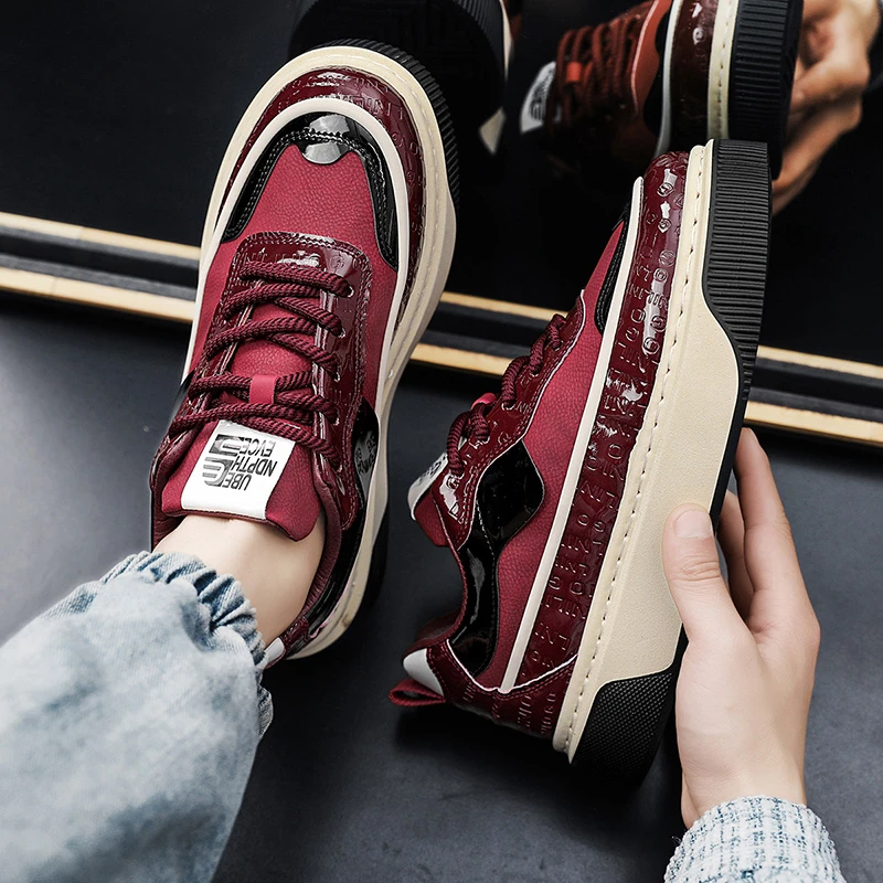 男鞋2025春秋新款皮面拼色板鞋时尚百搭厚底增高防滑休闲运动潮鞋