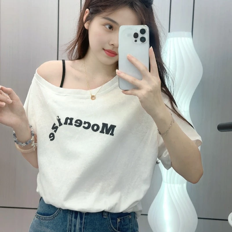 韩系斜肩字母蝙蝠袖短袖T恤女夏季新款下摆松紧宽松显瘦短款上衣