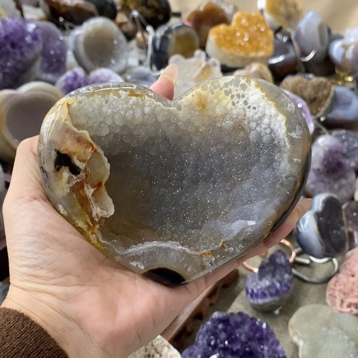 紫晶未镶嵌珠宝半成品