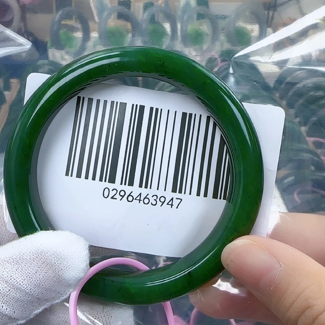 和田玉（碧玉）手镯未镶嵌包容5758